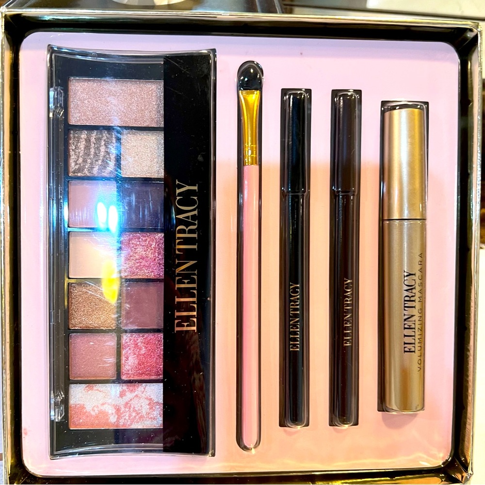 Ellen Tracy-5 Piece-Essential Eye Collection-12 Shade Eyeshadow Pallet-NIB